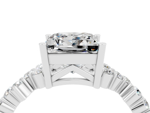 White gold Princess Cut Diamond Cluster Pavé Band with Four-Prong Setting_4