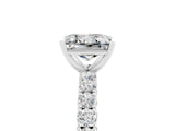 White gold Princess Cut Diamond Pavé Band Solitaire Ring with Prong Setting_17