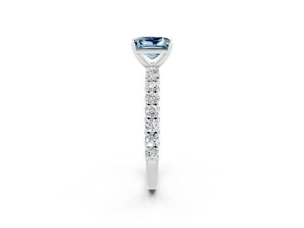 White gold Princess Cut Diamond Pavé Band Solitaire Ring with Prong Setting