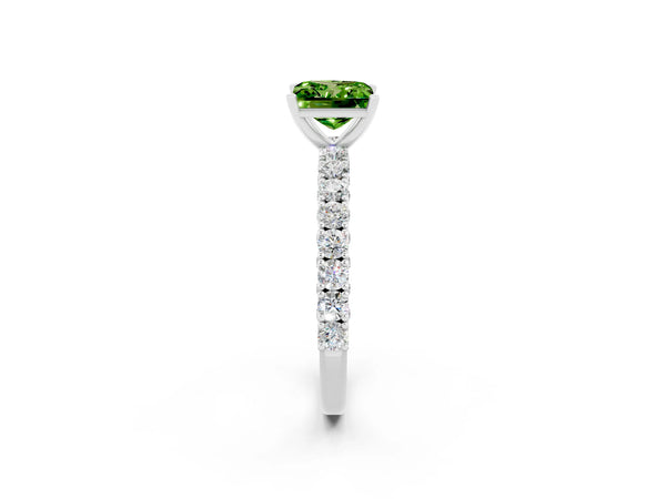 White gold Princess Cut Diamond Pavé Band Solitaire Ring with Prong Setting