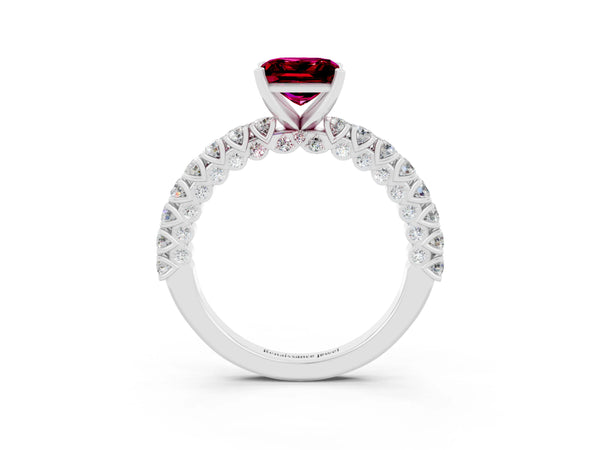Platinum Princess Cut Diamond Pavé Band Solitaire Ring with Prong Setting
