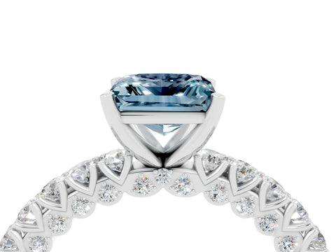White gold Princess Cut Diamond Pavé Band Solitaire Ring with Prong Setting_4