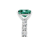 White gold Princess Cut Diamond Pavé Band Solitaire Ring with Prong Setting_5