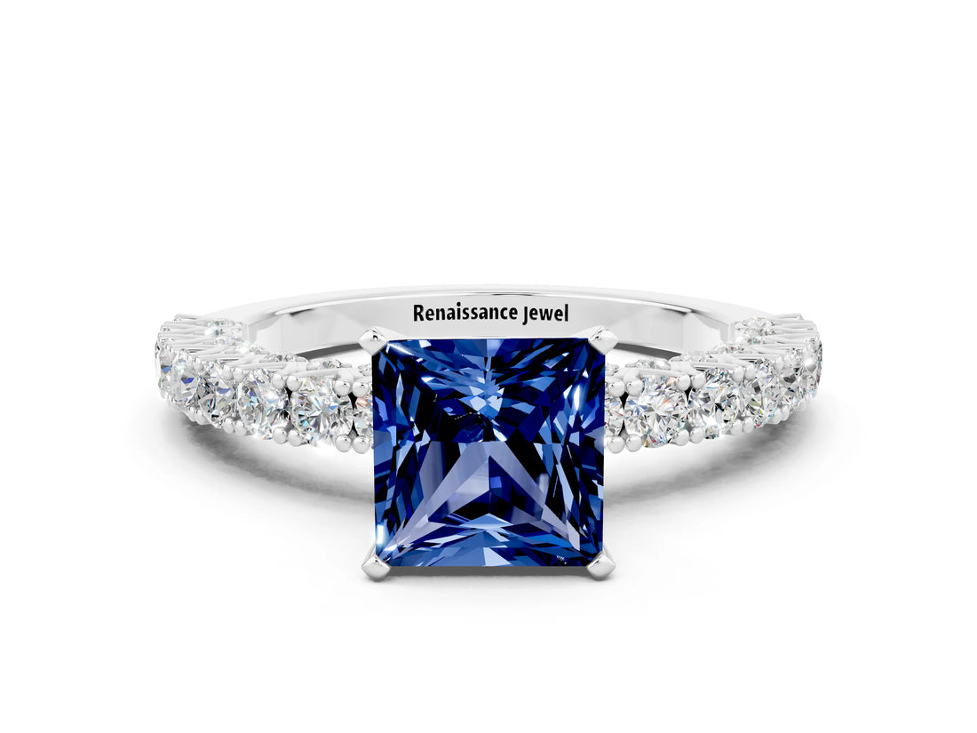White gold Princess Cut Diamond Pavé Band Solitaire Ring with Prong Setting