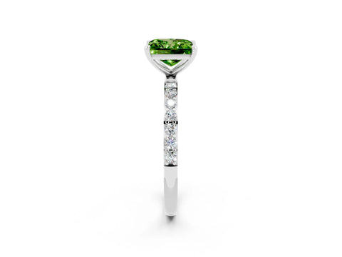 White gold Princess Cut Diamond Pavé Band with Six-Prong Setting_2