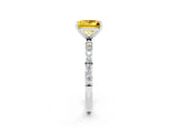 White gold Princess Cut Diamond Pavé Band with Six-Prong Setting_2