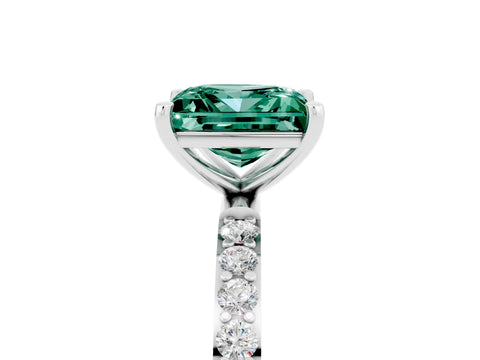 White gold Princess Cut Diamond Pavé Band with Six-Prong Setting_5