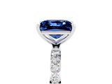 White gold Princess Cut Diamond Pavé Band with Six-Prong Setting_5