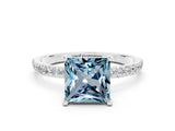 White gold Princess Cut Diamond Pavé Band with Six-Prong Setting