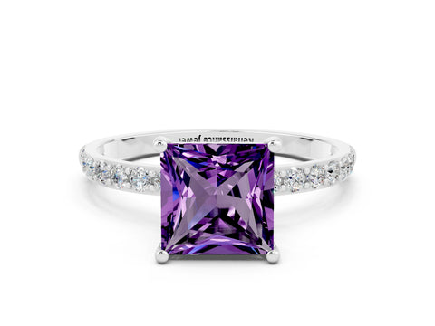 White gold Princess Cut Diamond Pavé Band with Six-Prong Setting