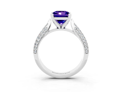 White gold Princess Cut Diamond Solitaire Engagement Ring with Pavé Band and Four-Prong Setting_3