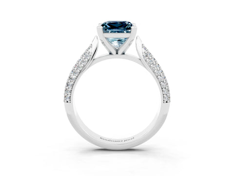 White gold Princess Cut Diamond Solitaire Engagement Ring with Pavé Band and Four-Prong Setting_3