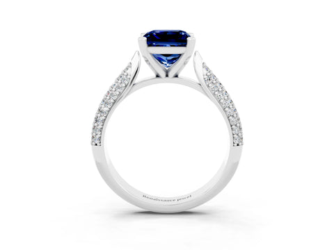 White gold Princess Cut Diamond Solitaire Engagement Ring with Pavé Band and Four-Prong Setting_3