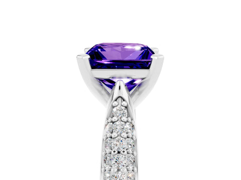 White gold Princess Cut Diamond Solitaire Engagement Ring with Pavé Band and Four-Prong Setting_5