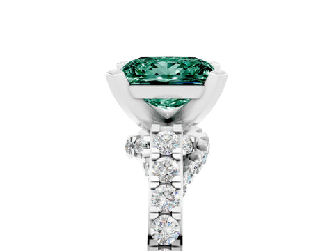 White gold Princess Cut Diamond Solitaire Ring with Pavé Band and Prong Setting_5