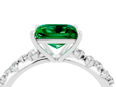 White gold Princess Cut Emerald Cluster Side Stone Solitaire Ring with Prong Setting_28