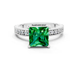 White gold Princess Cut Emerald Milgrain Pavé Engagement Ring with Four-Prong Setting_12