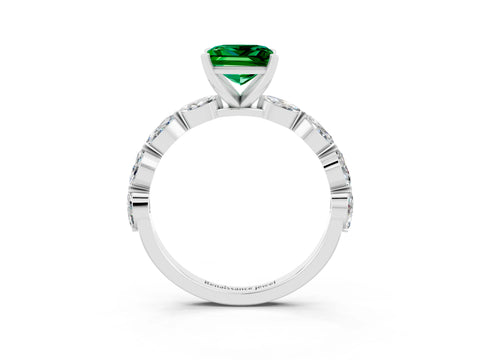 White gold Princess Cut Emerald Ring with Marquise Side Stones and Prong Setting_3