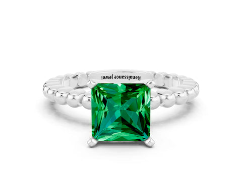 White gold Princess Cut Emerald Solitaire Ring with Beaded Band and Prong Setting_12