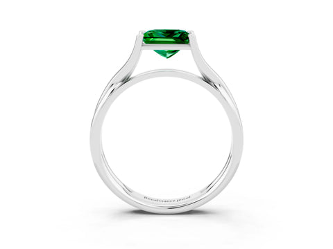 White gold Princess Cut Emerald Solitaire Twist Band Prong Setting Ring_39