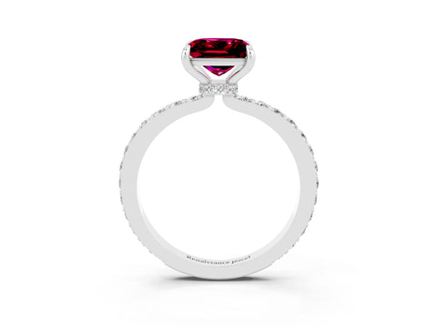 White gold Princess Cut Garnet Solitaire Engagement Ring with Pavé Band and Four-Prong Setting_3
