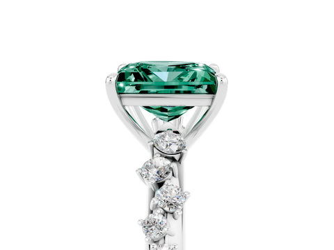 White gold Princess Cut Green Sapphire Cluster Side Stone Solitaire Ring with Prong Setting_29