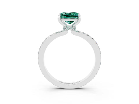 White gold Princess Cut Green Sapphire Pavé Engagement Ring with Round  Accents and Prong Setting_27