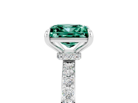 White gold Princess Cut Green Sapphire Pavé Engagement Ring with Round  Accents and Prong Setting_29