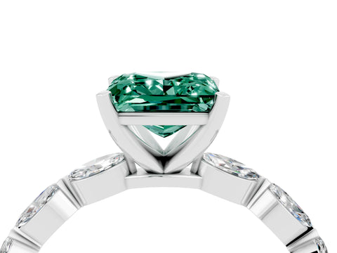White gold Princess Cut Green Sapphire Ring with Marquise Side Stones and Prong Setting_4