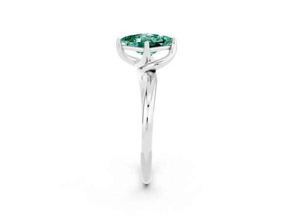 Silver Princess Cut Green Sapphire Solitaire Engagement Ring with Four-Prong Setting and Classic Band