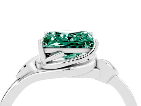 White gold Princess Cut Green Sapphire Solitaire Ring with Twist Band and Four-Prong Setting_40