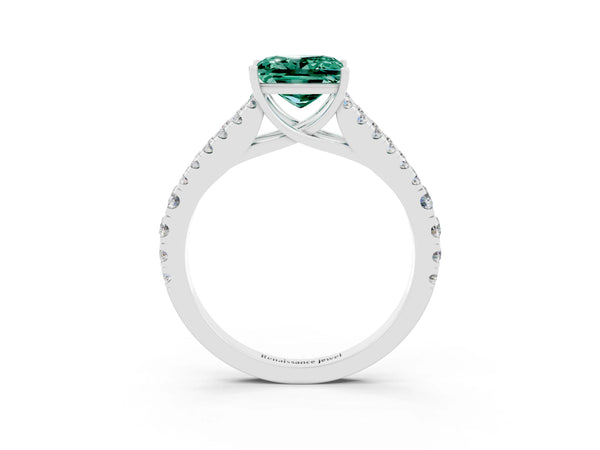 White gold Princess Cut Green Sapphire Split Shank Pavé Engagement Ring with Four-Prong Setting