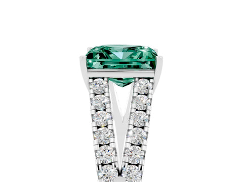 White gold Princess Cut Green Sapphire Split Shank Pavé Engagement Ring with Four-Prong Setting_17