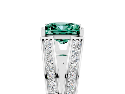 White gold Princess Cut Green Sapphire Split Shank Ring with Pavé Band and Four-Prong Setting_5