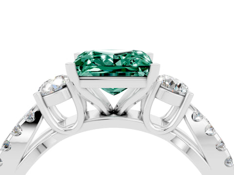 White gold Princess Cut Green Sapphire Three-Stone Ring with Pavé Split Shank and Four-Prong Setting_4