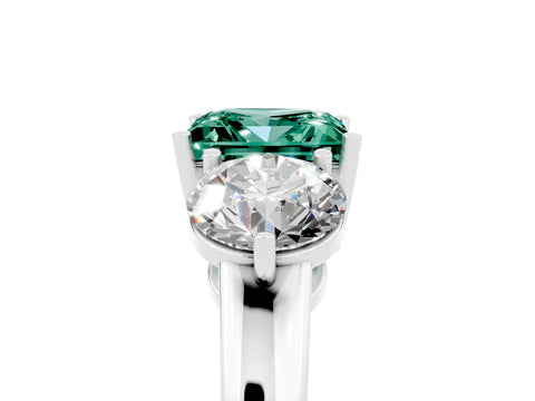 White gold Princess Cut Green Sapphire Three-Stone Ring with Prong Setting and Classic Band_5
