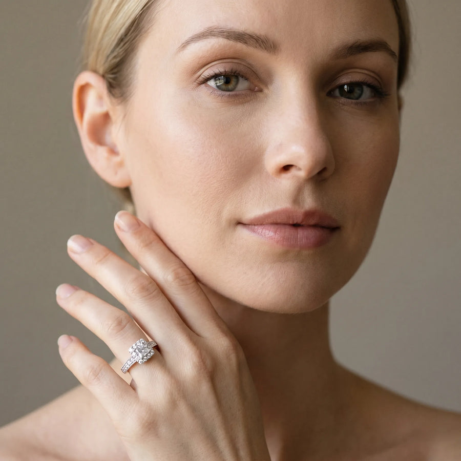 White gold Princess Cut Halo Diamond Pavé Engagement Ring with Milgrain Detailing