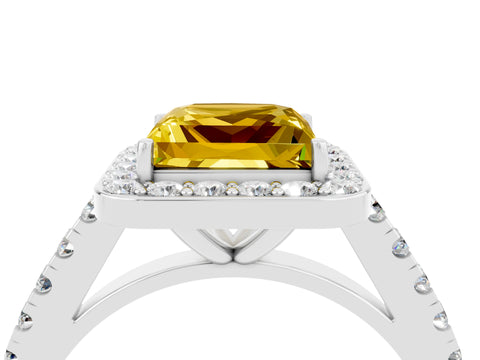 White gold Princess Cut Halo Diamond Ring with Pavé Band and Three-Prong Setting_4