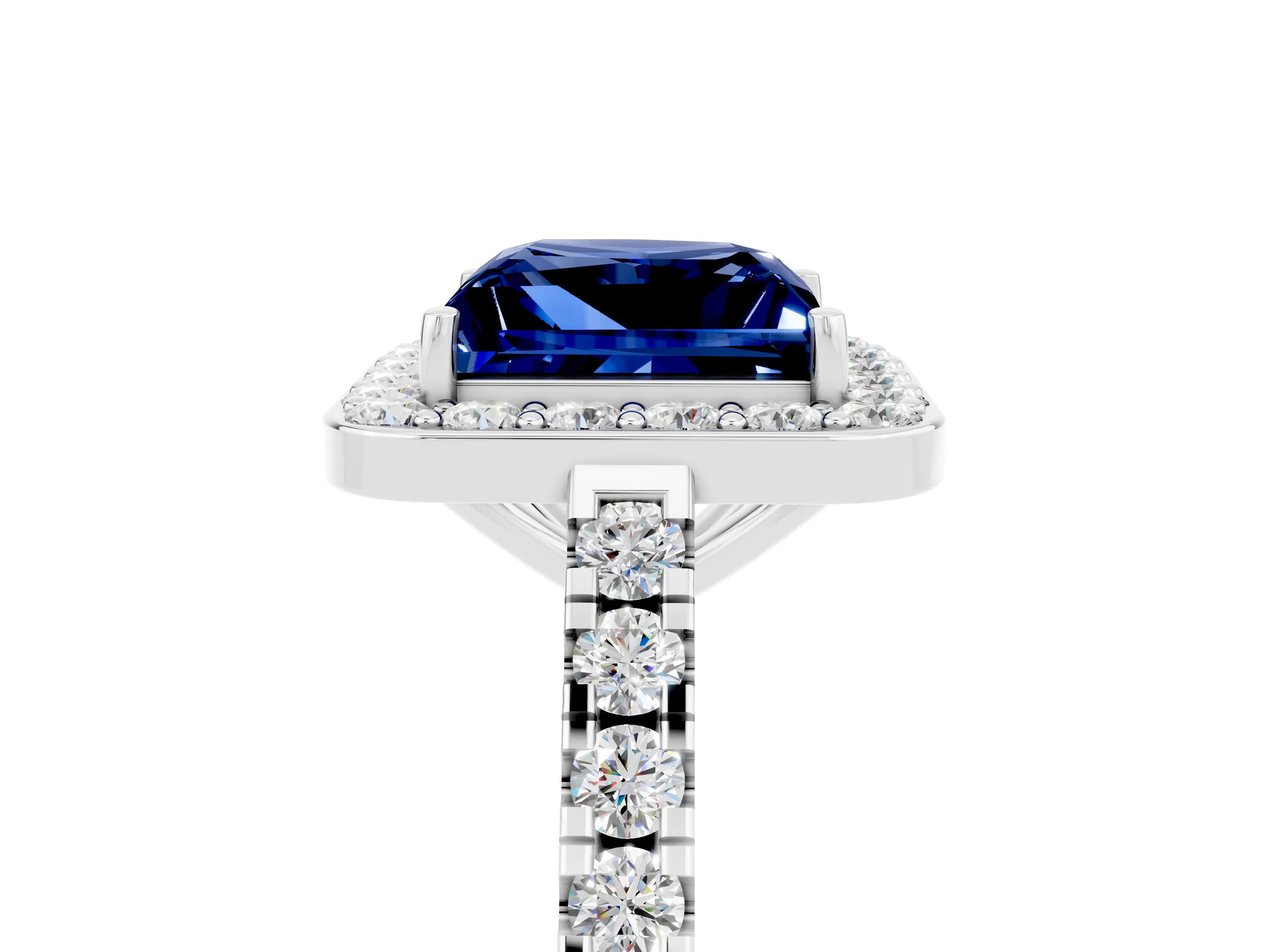 White gold Princess Cut Halo Diamond Ring with Pavé Band and Three-Prong Setting_5
