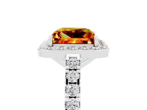 White gold Princess Cut Halo Diamond Ring with Pavé Band and Three-Prong Setting_5