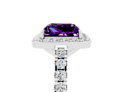White gold Princess Cut Halo Diamond Ring with Pavé Band and Three-Prong Setting_5
