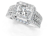 White gold Princess Cut Halo Diamond Ring with Split Shank and Four-Prong Setting_254