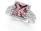 White gold Princess Cut Halo Pavé Diamond Engagement Ring with Split Shank and Four-Prong Setting_1