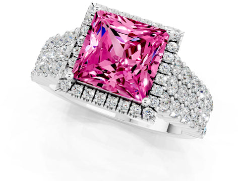 White gold Princess Cut Halo Pavé Diamond Engagement Ring with Split Shank and Four-Prong Setting_1