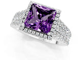 White gold Princess Cut Halo Pavé Diamond Engagement Ring with Split Shank and Four-Prong Setting_1