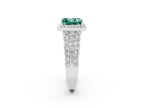 White gold Princess Cut Halo Pavé Diamond Engagement Ring with Split Shank and Four-Prong Setting_2