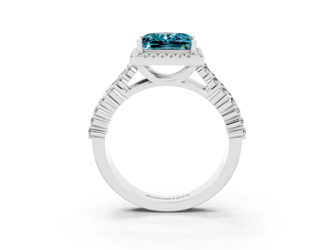 White gold Princess Cut Halo Pavé Diamond Engagement Ring with Split Shank and Four-Prong Setting_3