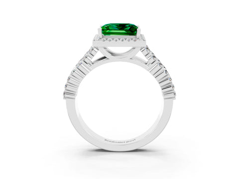 White gold Princess Cut Halo Pavé Diamond Engagement Ring with Split Shank and Four-Prong Setting_3