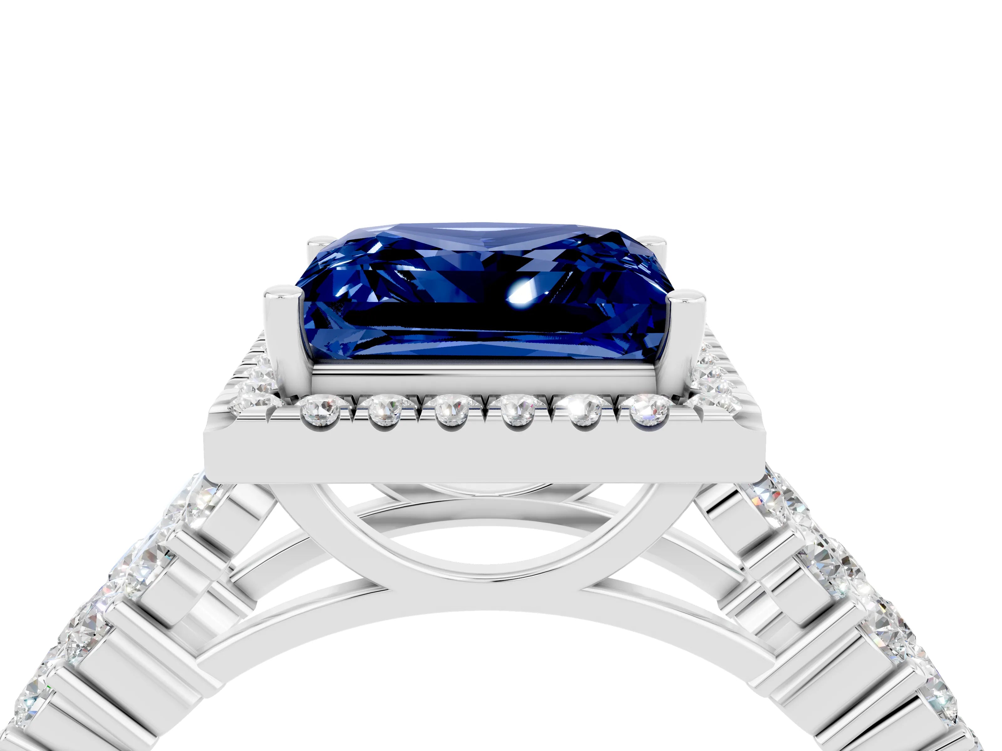 White gold Princess Cut Halo Pavé Diamond Engagement Ring with Split Shank and Four-Prong Setting_4
