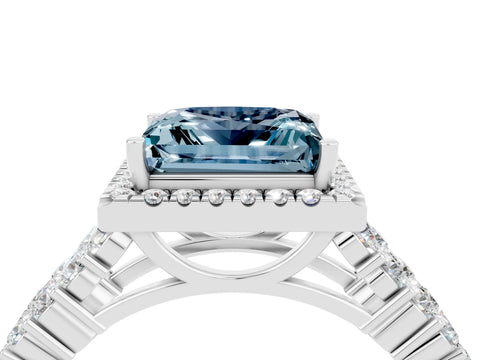 White gold Princess Cut Halo Pavé Diamond Engagement Ring with Split Shank and Four-Prong Setting_4